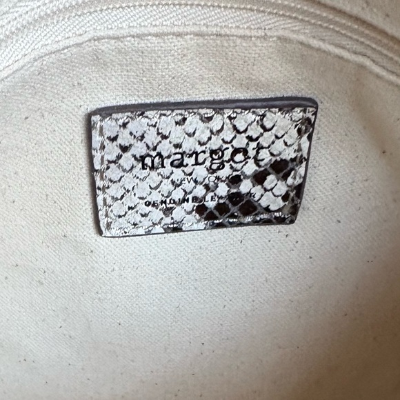 🤎🤍MARGOT NEW YORK LEATHER SNAKESKIN PRINT CROSSBODY BAG! SALE 🤎🤍 SALE - Picture 9 of 9